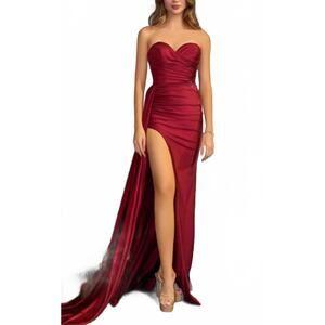 NEW PORTIA&SCARLETT strapless bodycon dress with side slit in burgundy